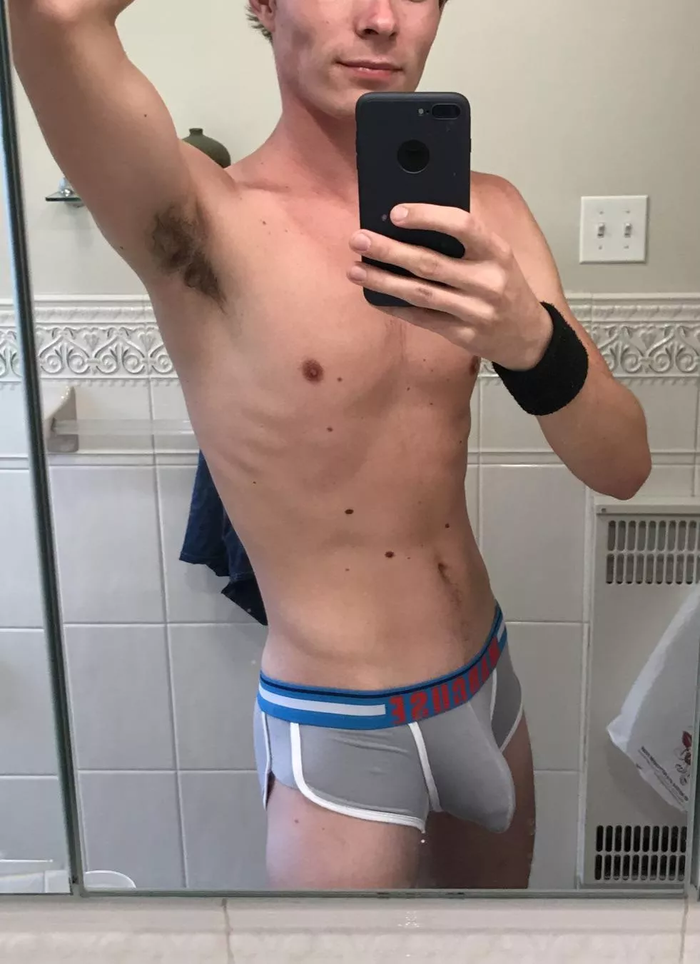 Going out tonight. Wanna cum? posted by tifosi007