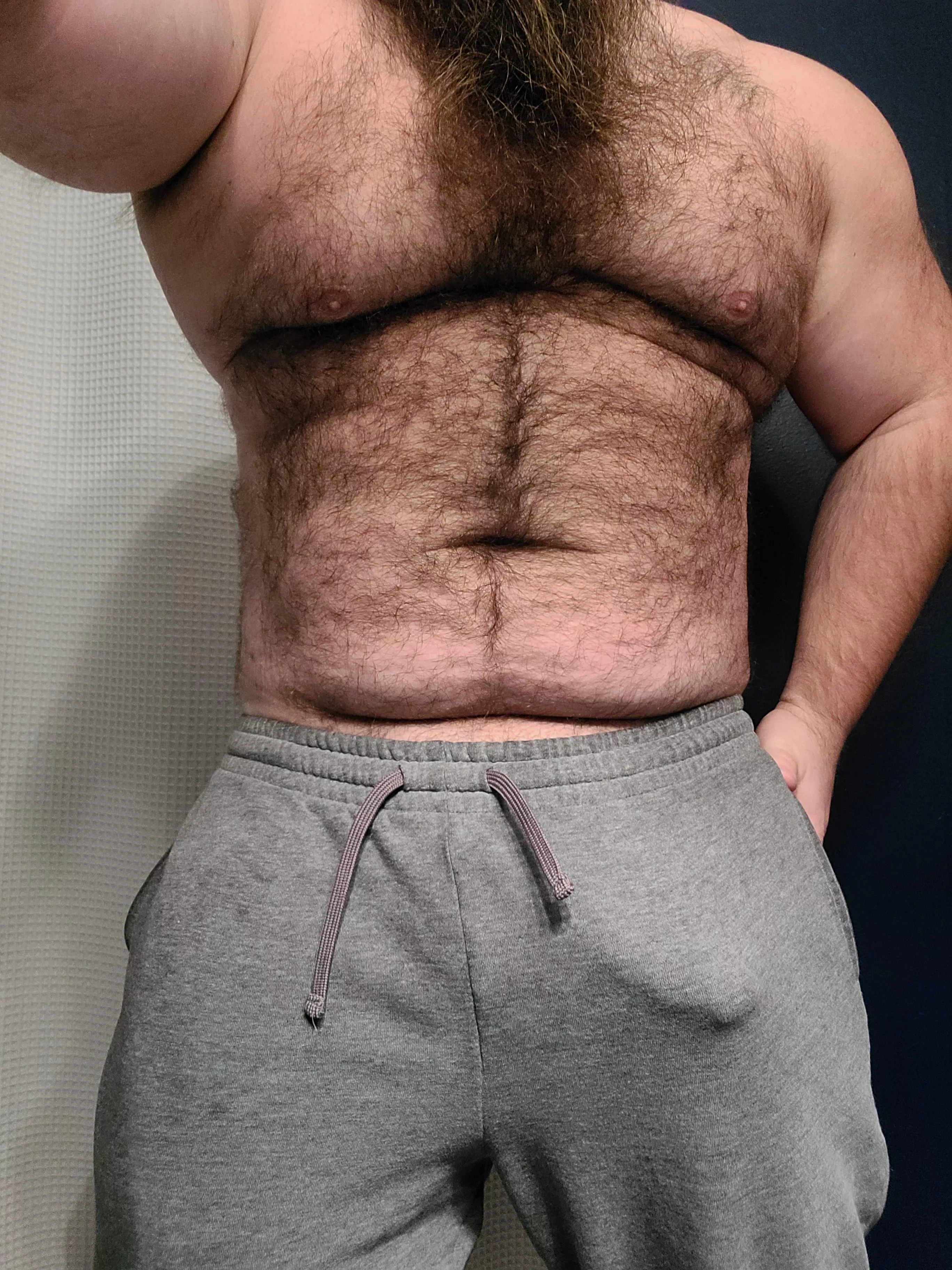 Gray sweats kind of day posted by bad_dawgg