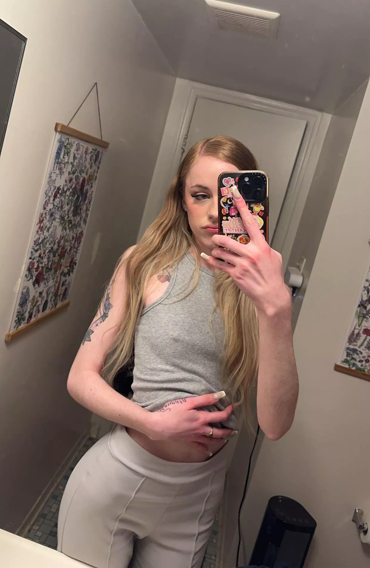 I hate bras! posted by annanicoleslefttit