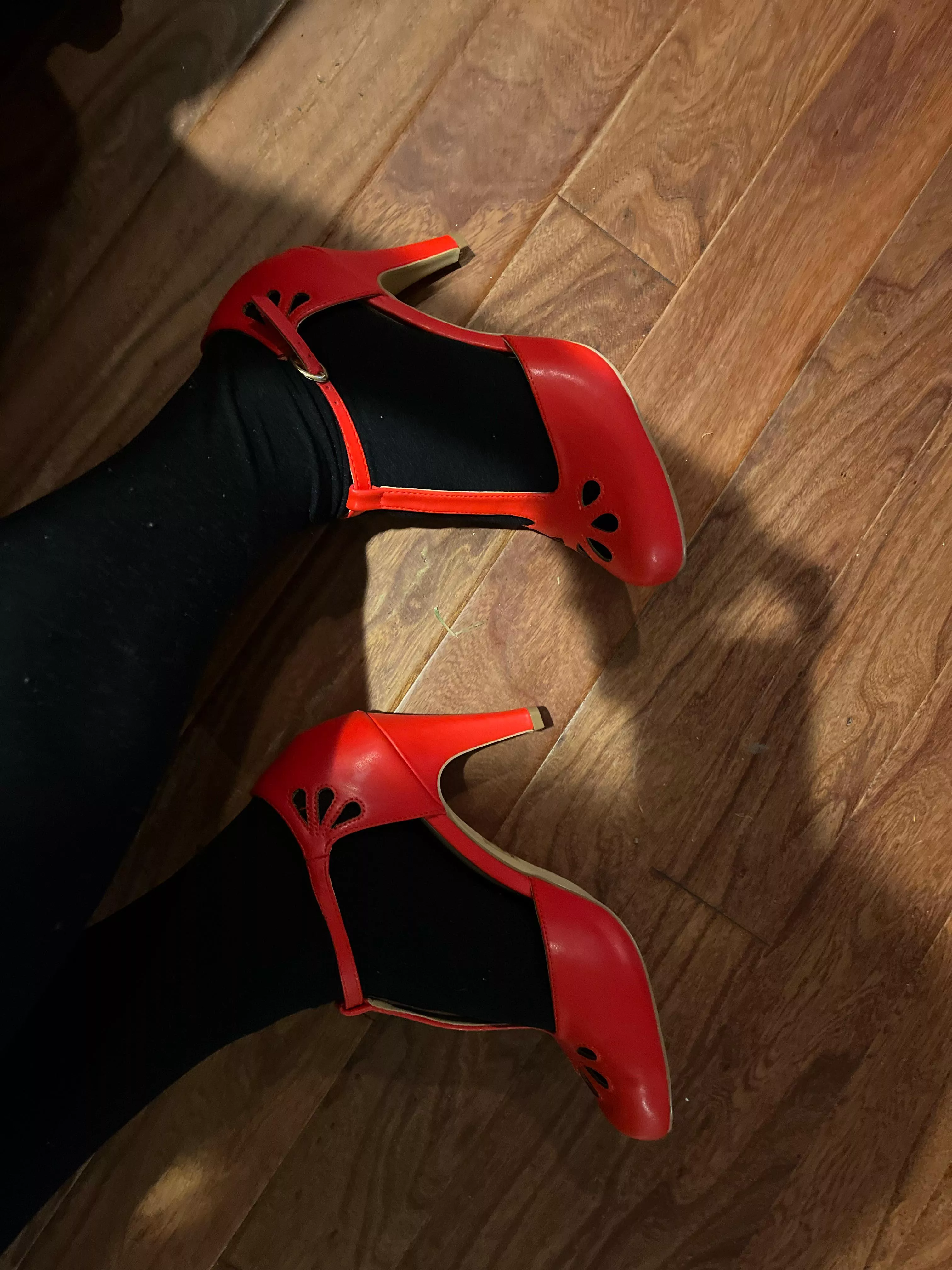 I love red posted by Cdmegan47