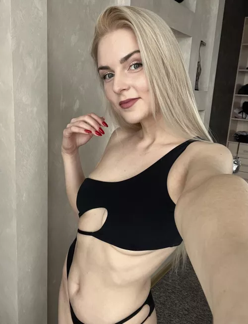 I'm looking for a pussy eater by bonedcadiz