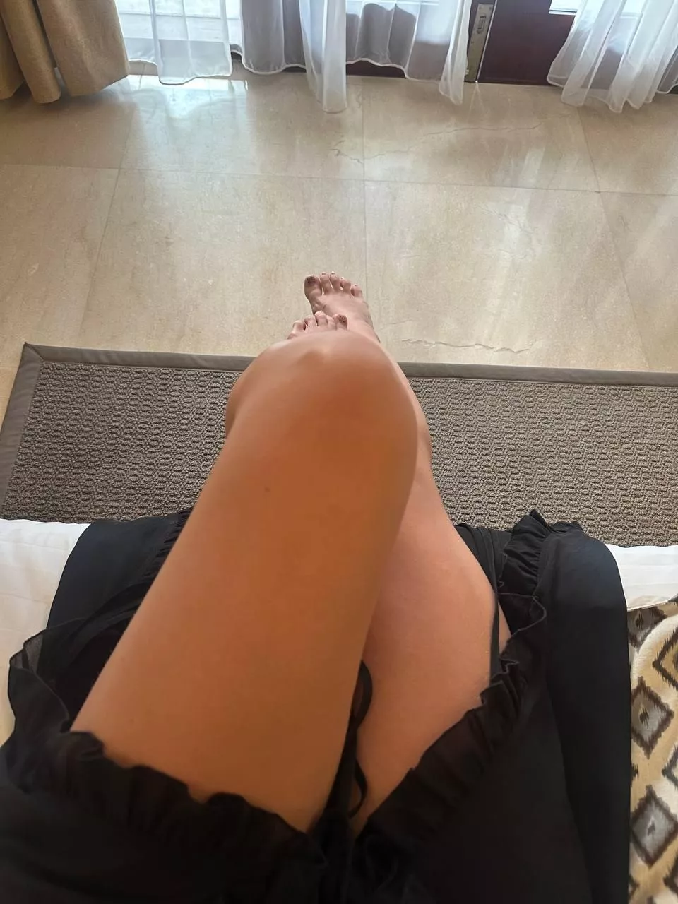 sexy long legs posted by strungdelorme