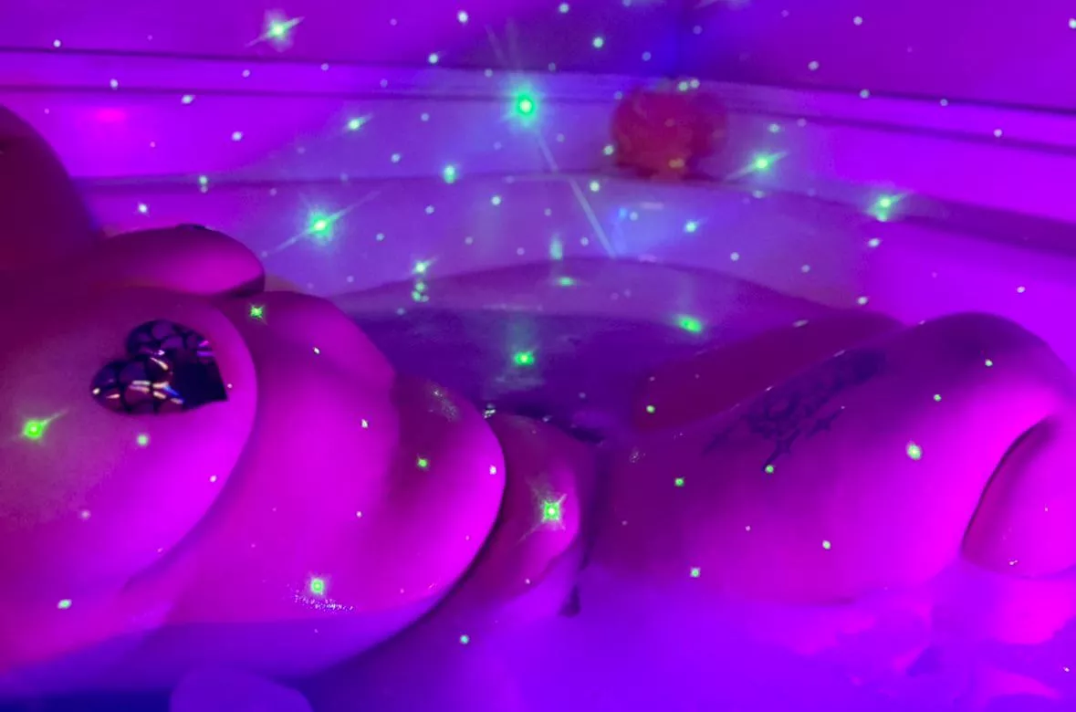 siren song... posted by BelleBordeaux3