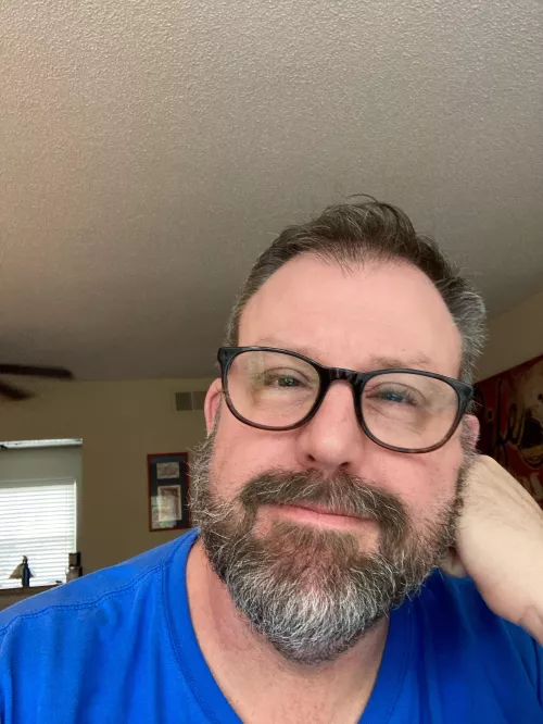 Sleepy Friday Face by Far-2Tall