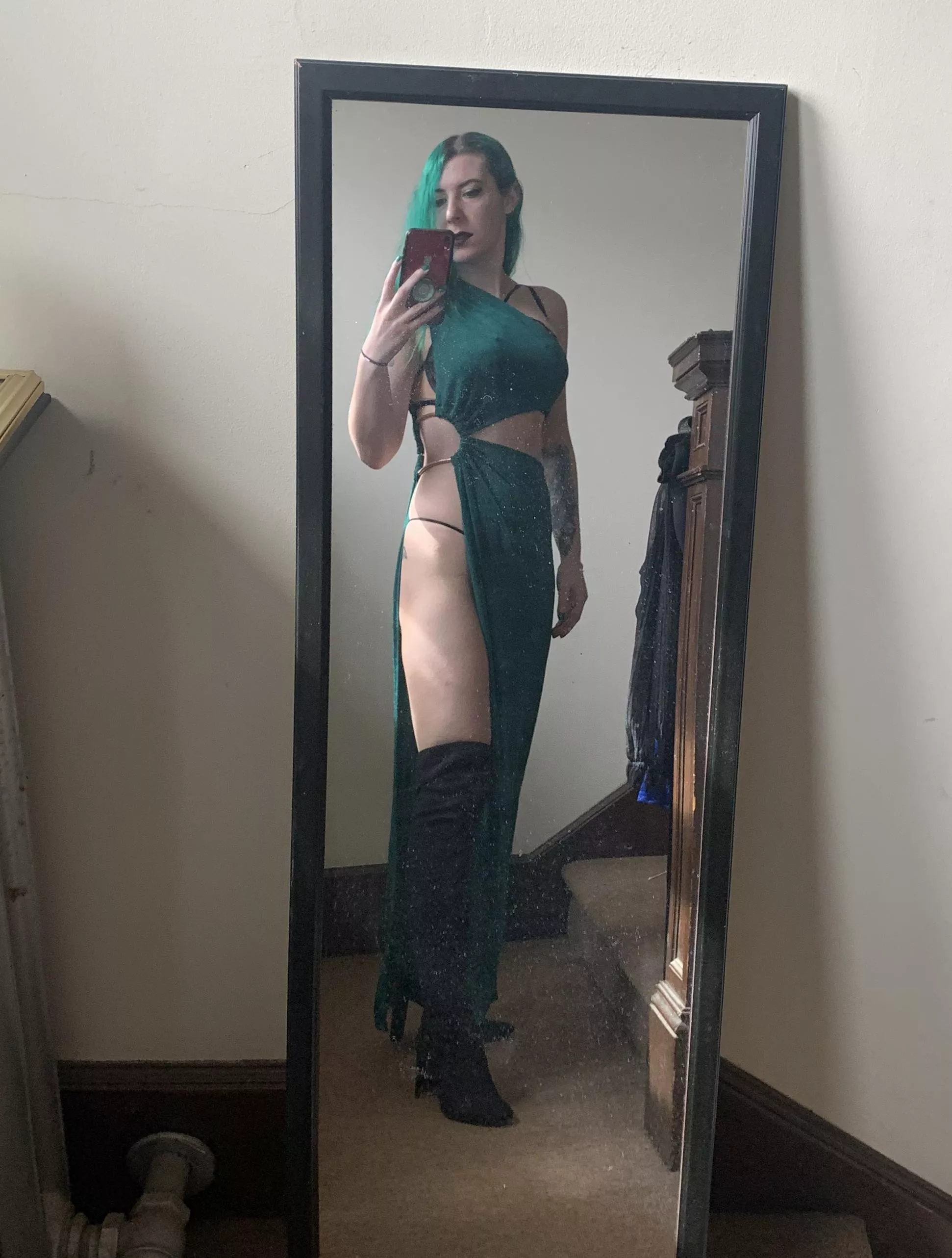 Suede thigh highs posted by sirenskiss3