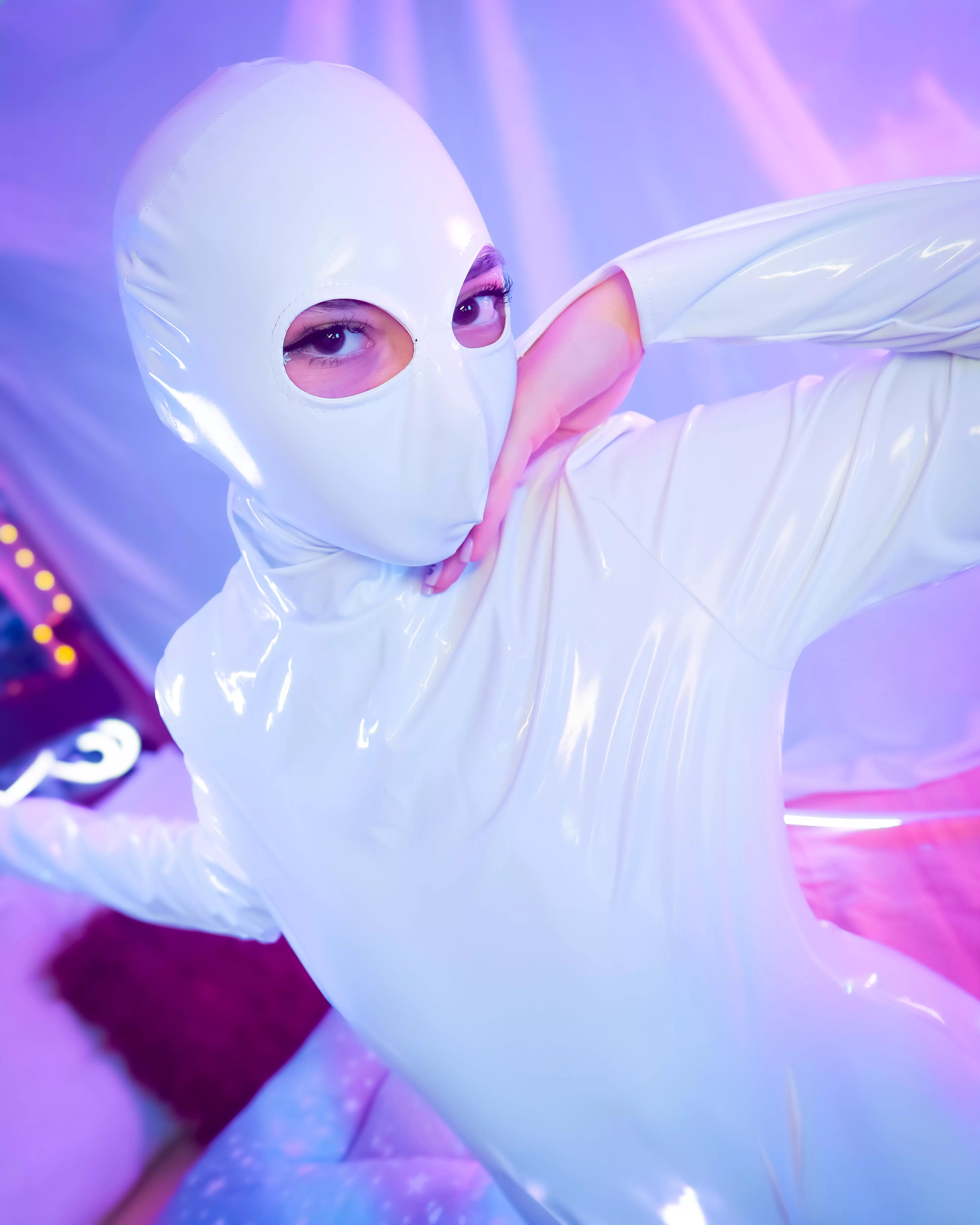 White hoods are sexy, right? posted by TheShinyJoy