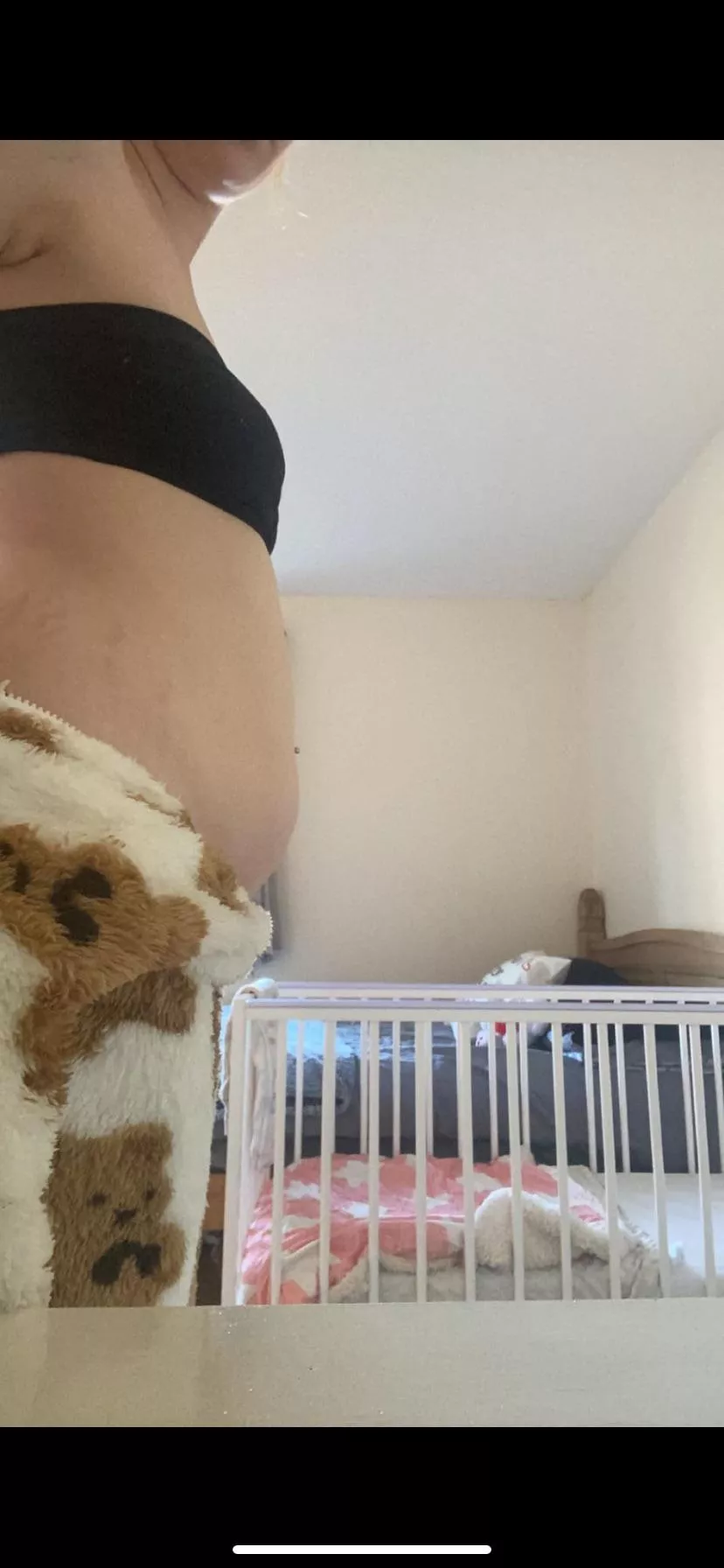 Who wants to sponsors me some stuff to make my belly blow 😍 posted by kiera_ok123