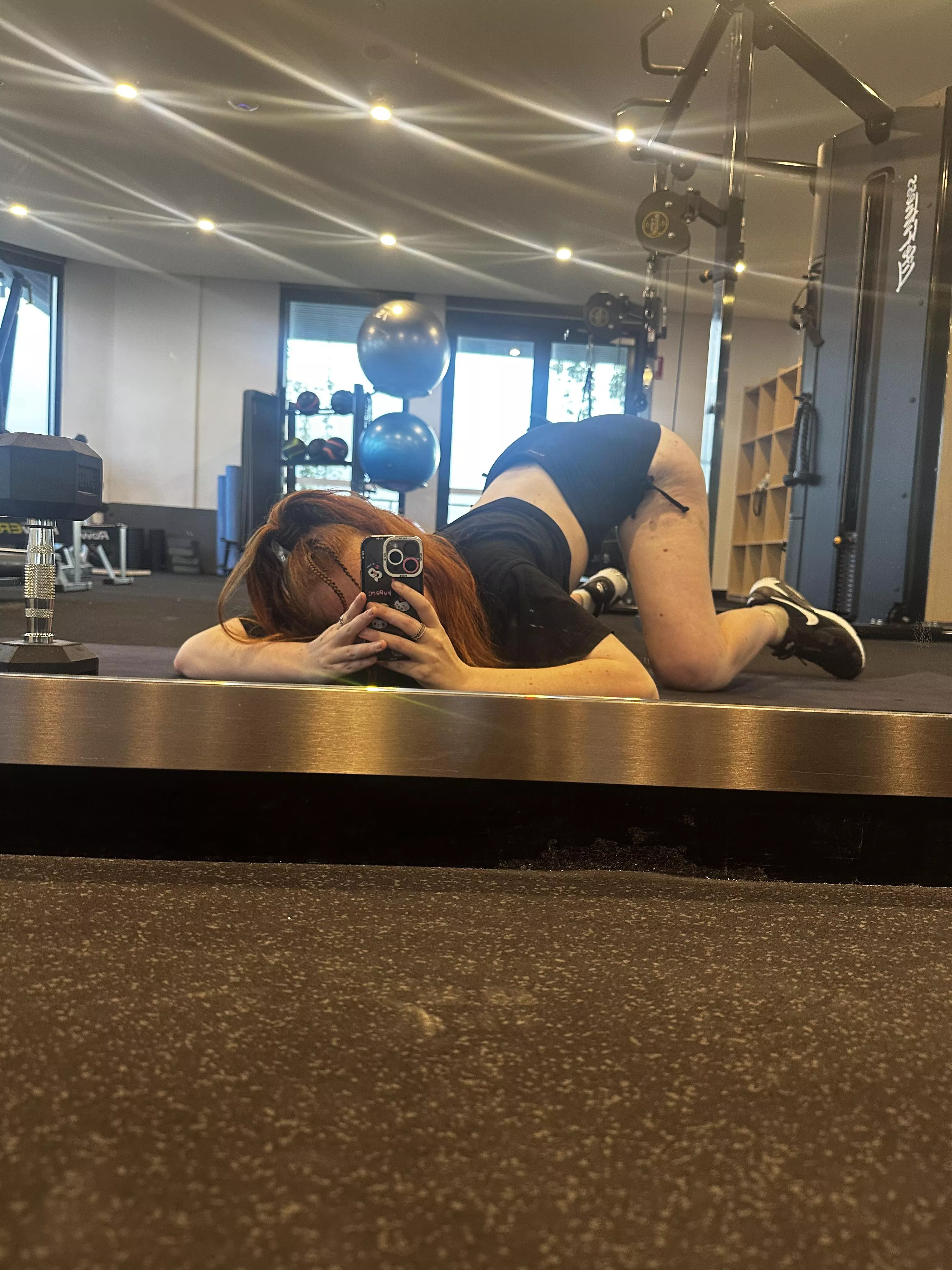 Working on my booty 🙈 f19 posted by Thephoenixchels