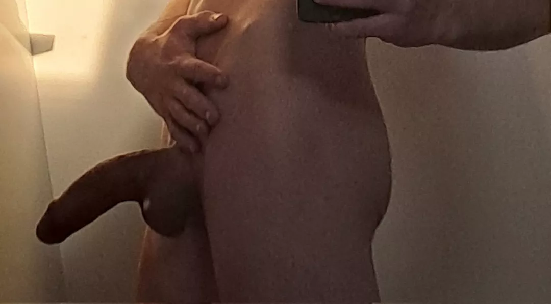 Would you let a 20 y.o top fuck you? posted by logan44X
