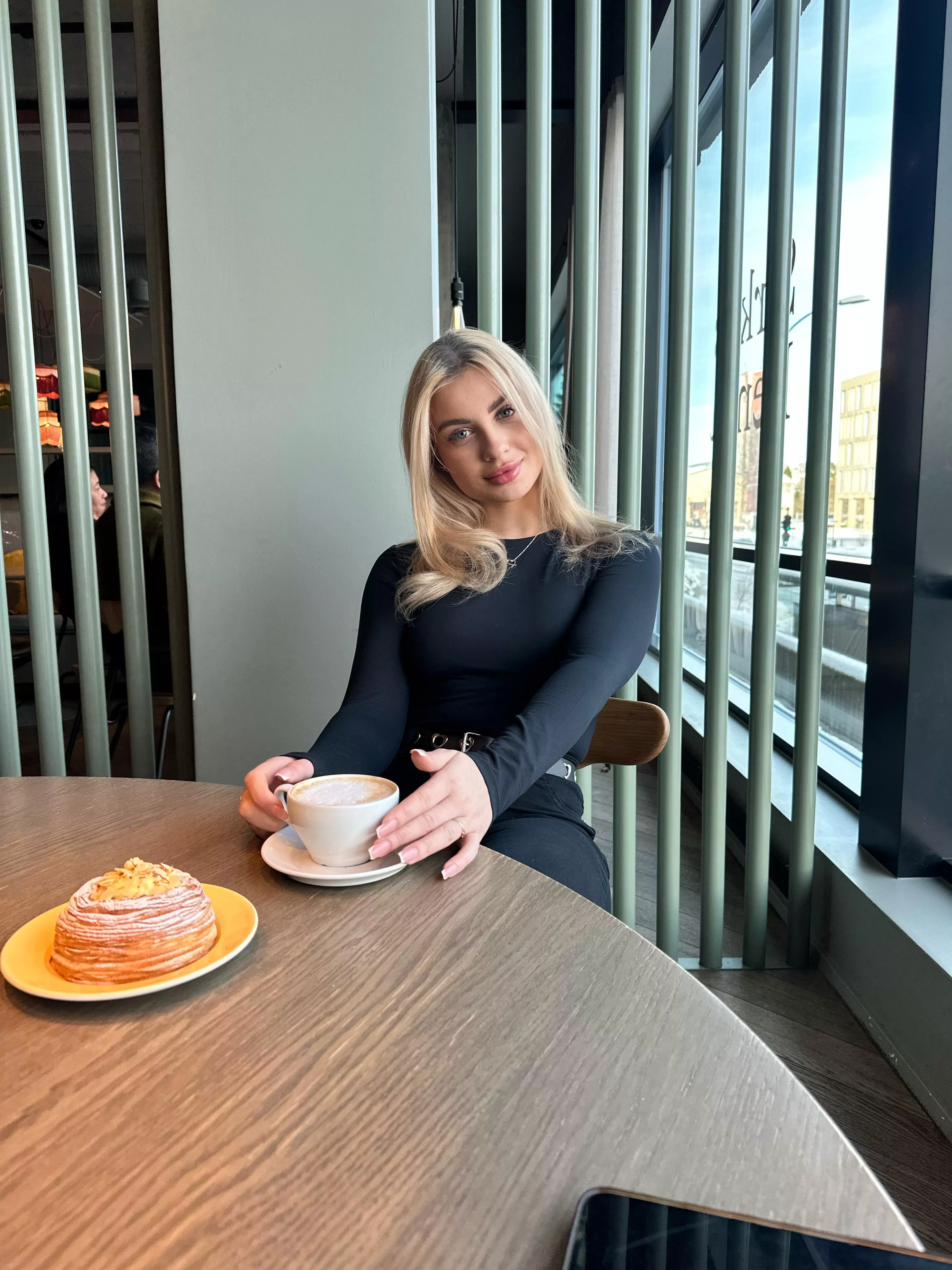 Would you like to go to the bathroom with me? posted by candyellie