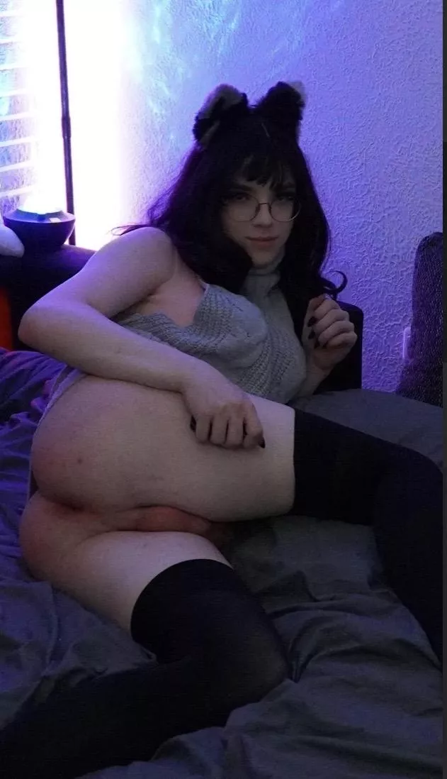 you're free to jerk me off while fucking my ass posted by LUCYQROW