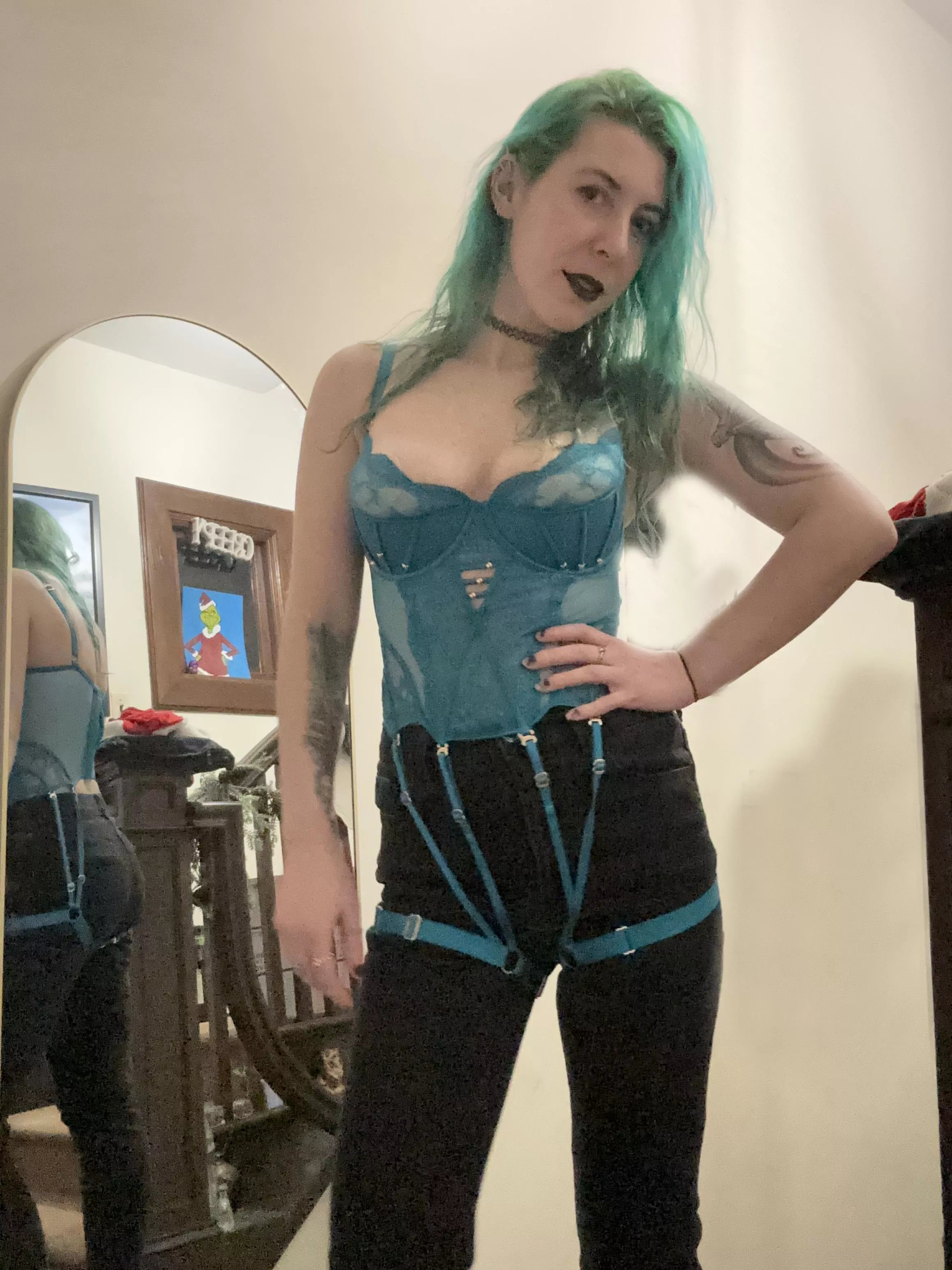 All strapped in posted by sirenskiss3