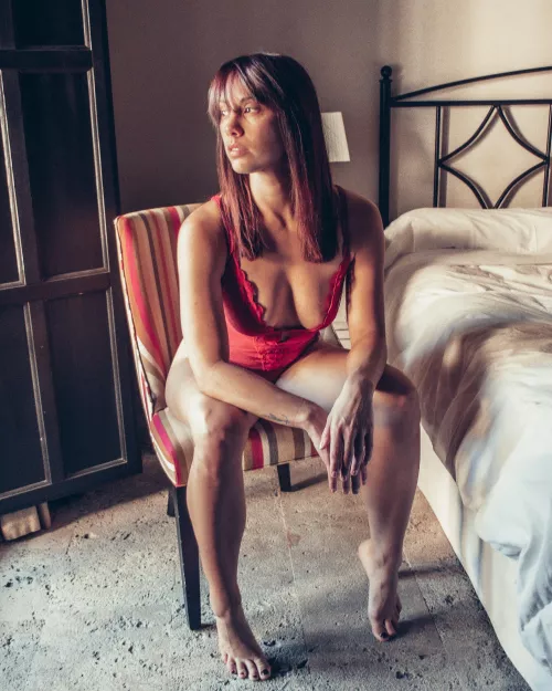 can you be almost 35 and still be hot? by PlaneteDeCaro