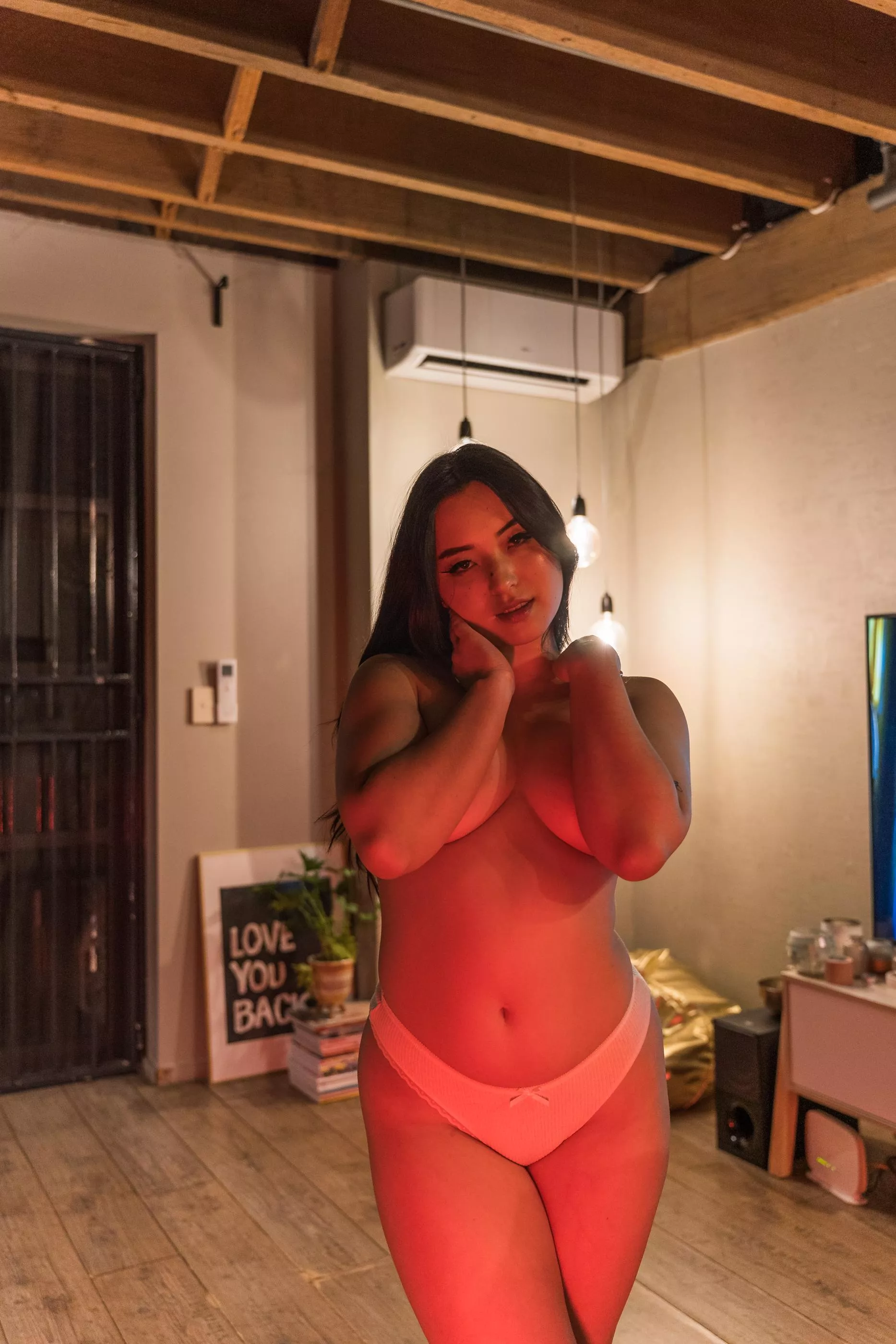 Come closer I just want to give you a hug 🥺 posted by cinnamay_x