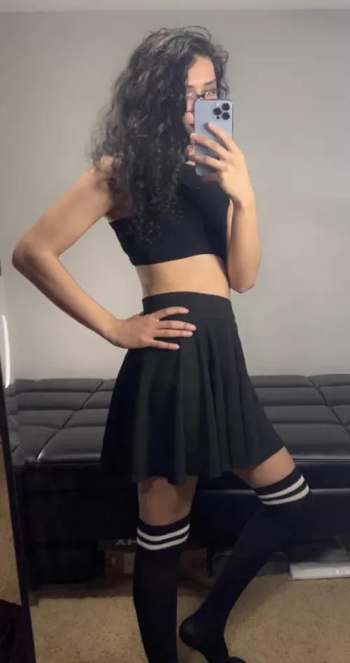 Confident fem energy! by vivieforfun