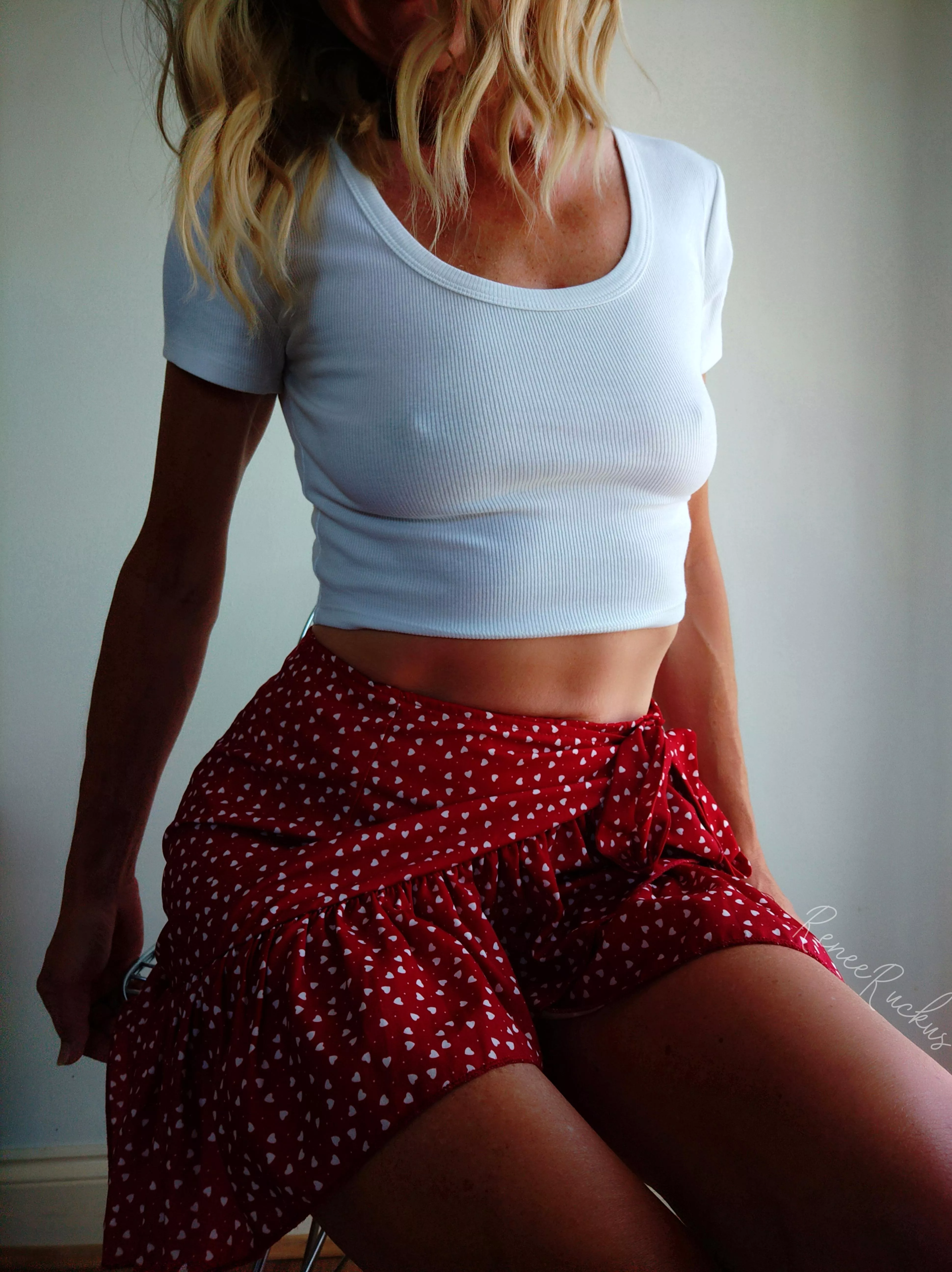 Cute outfit for an old [F]lirt posted by renee_ruckus