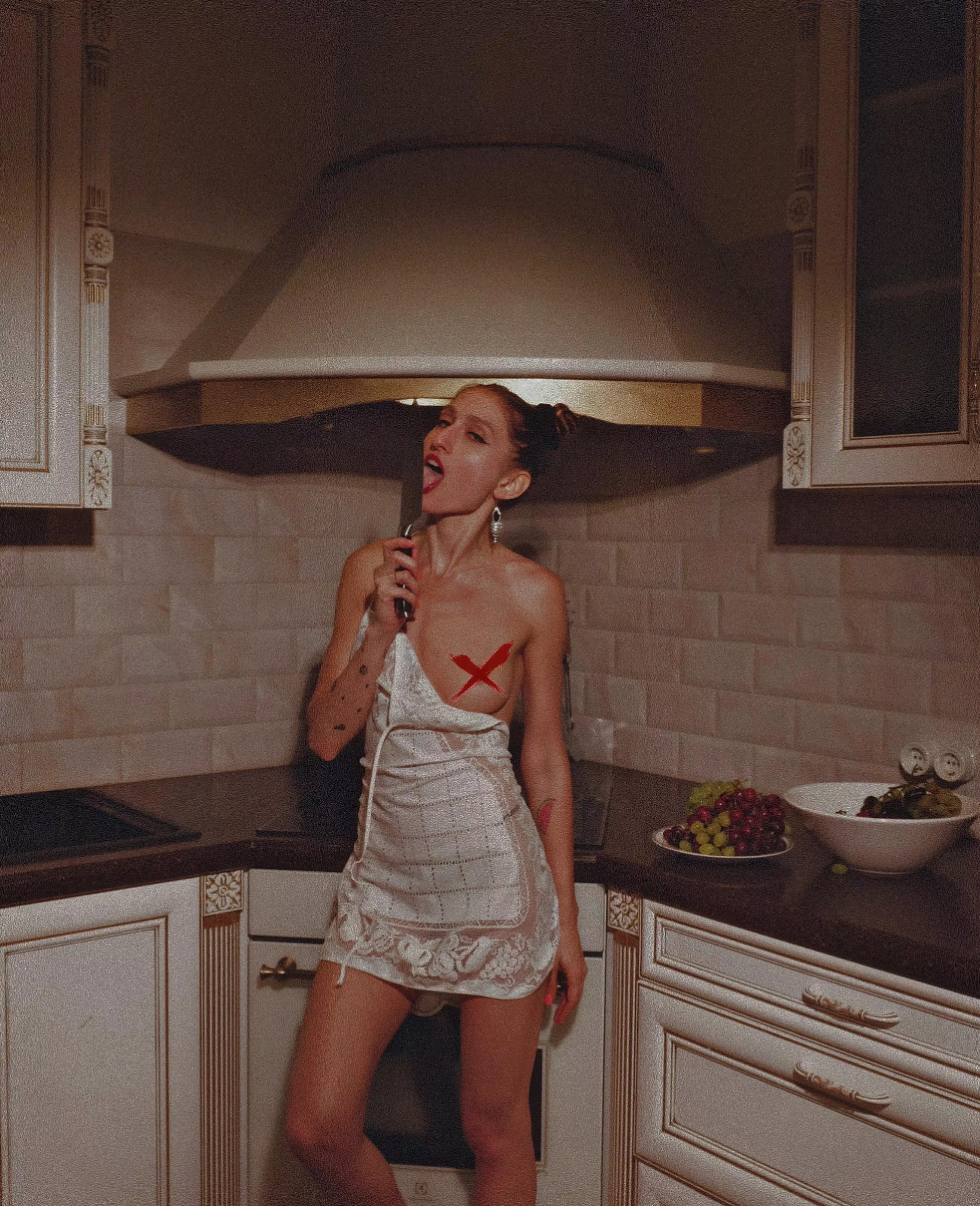 Dinner’s ready 🎭 posted by a1isewi1d