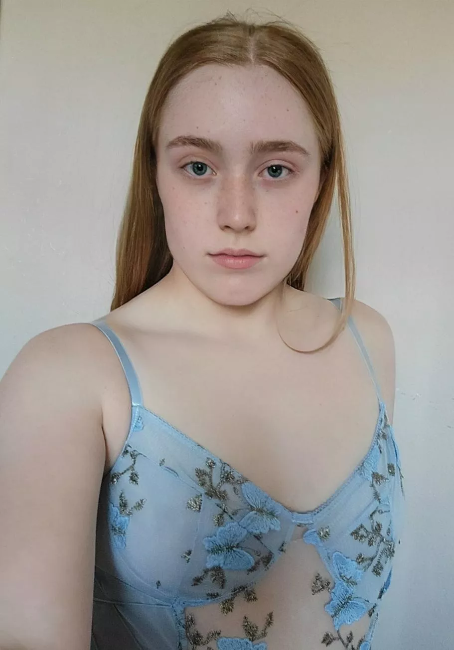 Do I look good in blue? posted by evelynclaire_xoxo