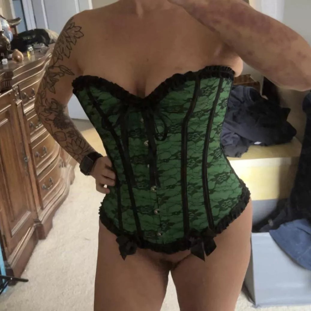 Do you like my St Patty’s corset posted by AnnabelleSkye