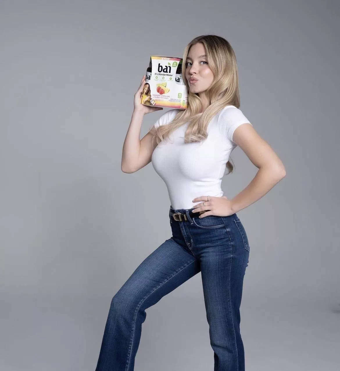 Does anyone wanna get super Bi for Sydney Sweeney? posted by biigdickjay36