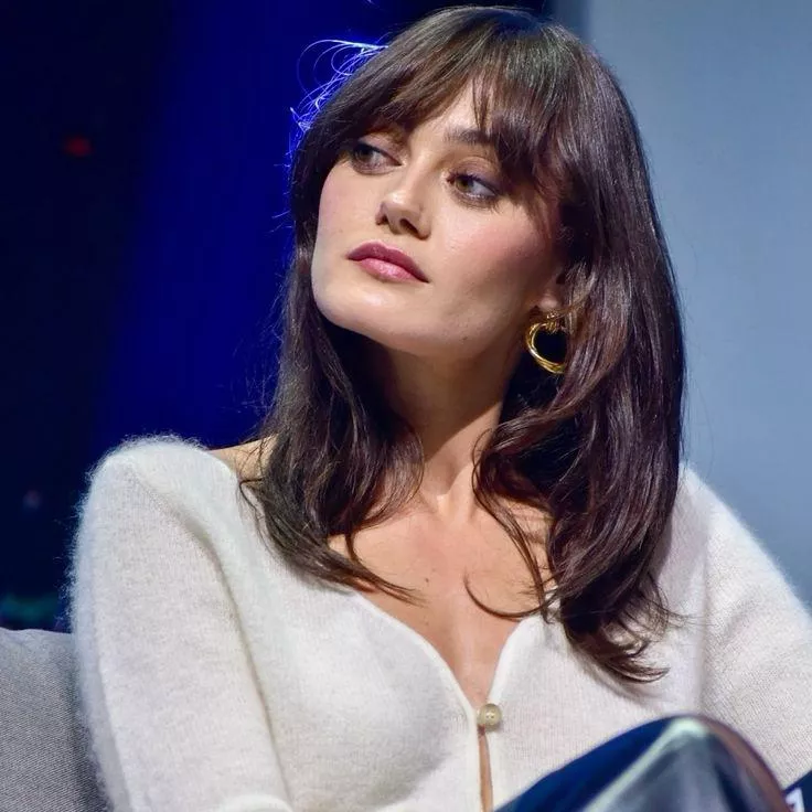 Ella Purnell  posted by progamer2277