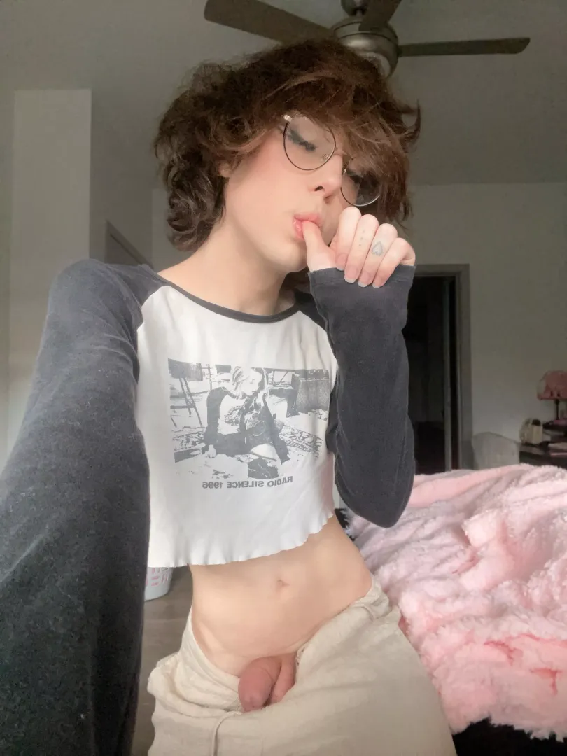 ever tried with a femboy before? 🤍😽 by bbykoda