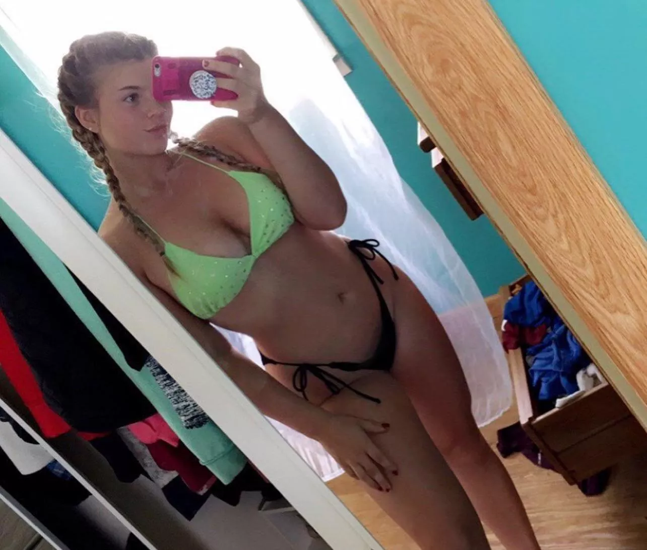 Green and black posted by BingB0ngBoi