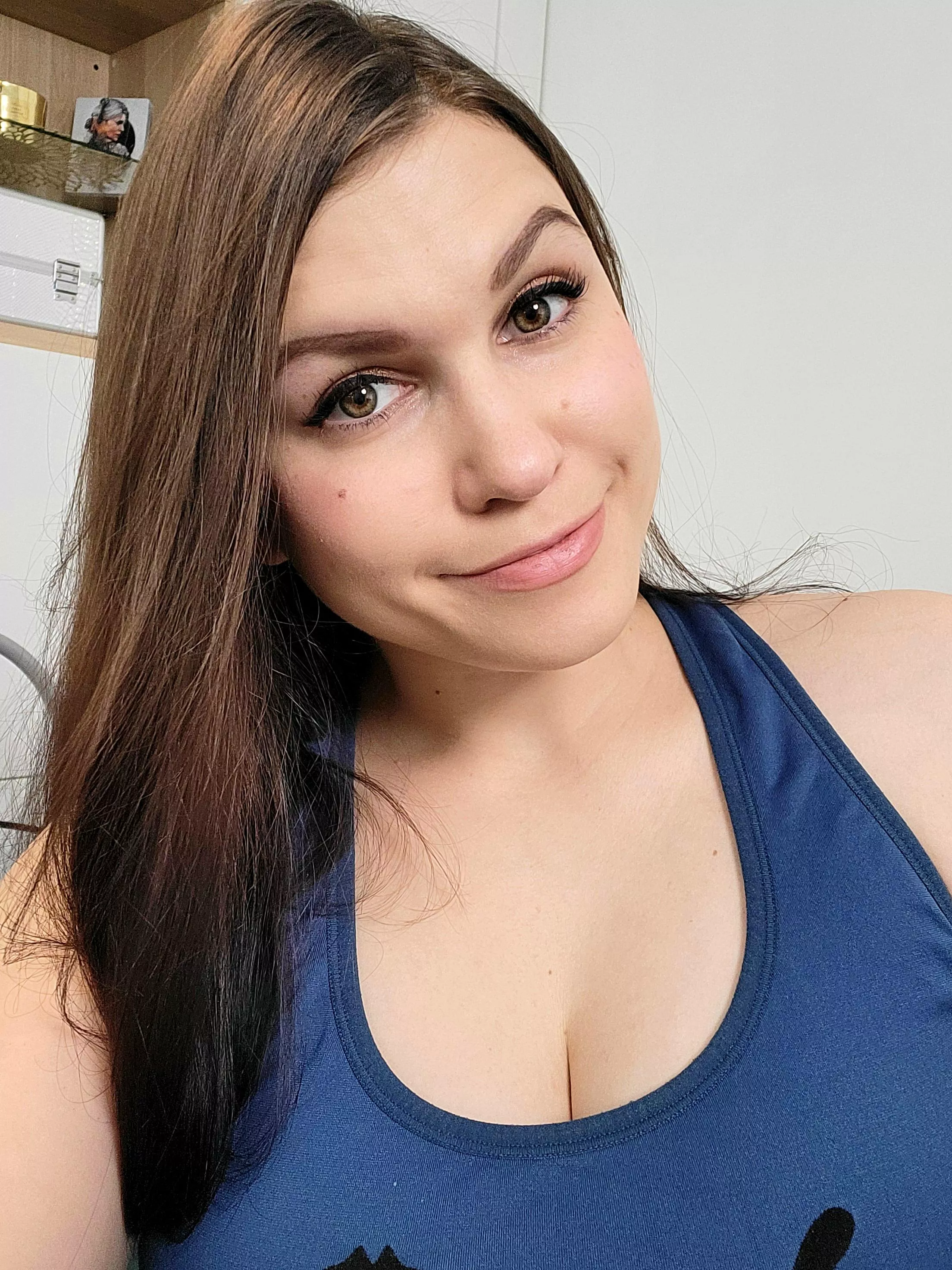 Hey, come to have some fun together on @chaturbate 😛 posted by Tiny_hat_