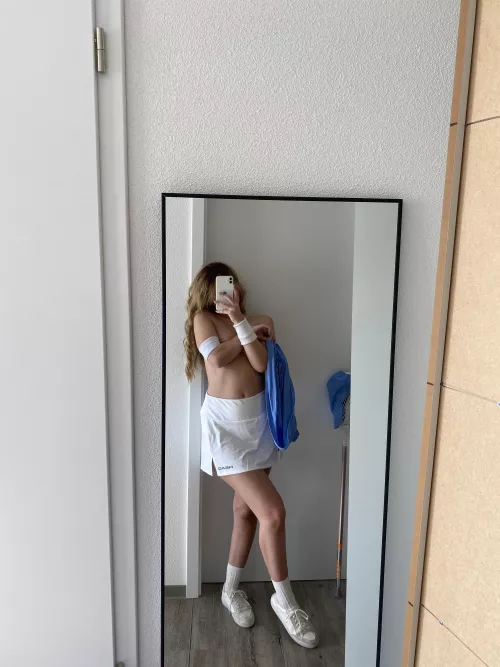 How do I get d pics from older men (2006) by Klutzy-Island-4395