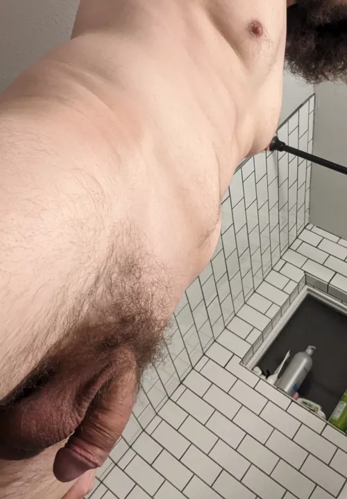 how's it hanging? by yarrownudes