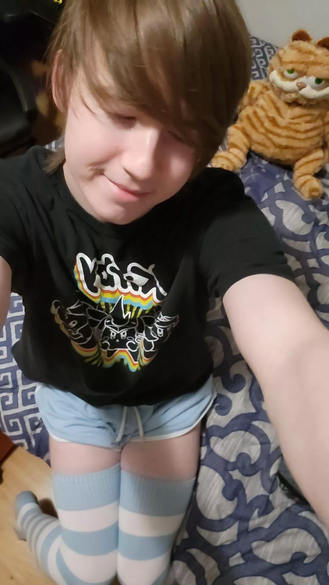 I want longer hair :( posted by wormycooninja