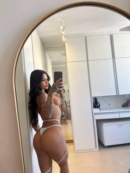 I’m 4’10.. smash or pass? (ps bonus pic if you guess whos on my tatt) by Pleasant-Ad8474