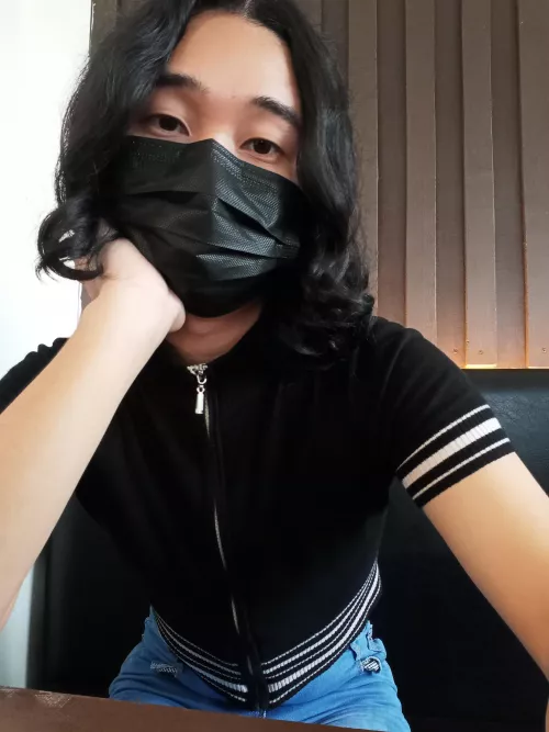 im so happy my sister let me borrow her croptop <3 by meforkakashi