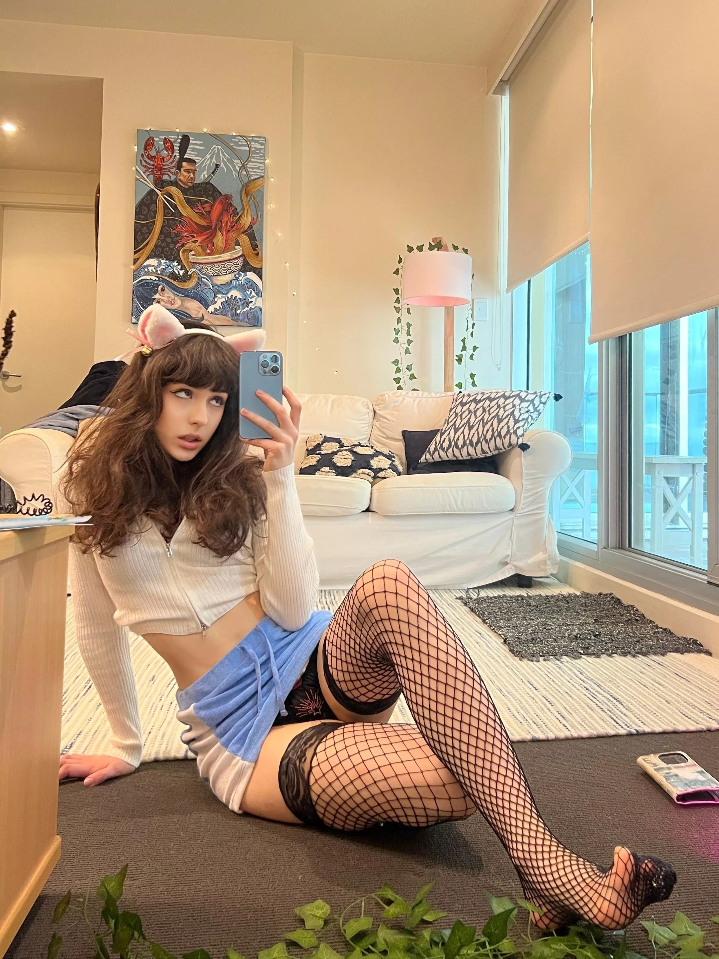 just want someone to watch anime with 🐱 posted by smolrug