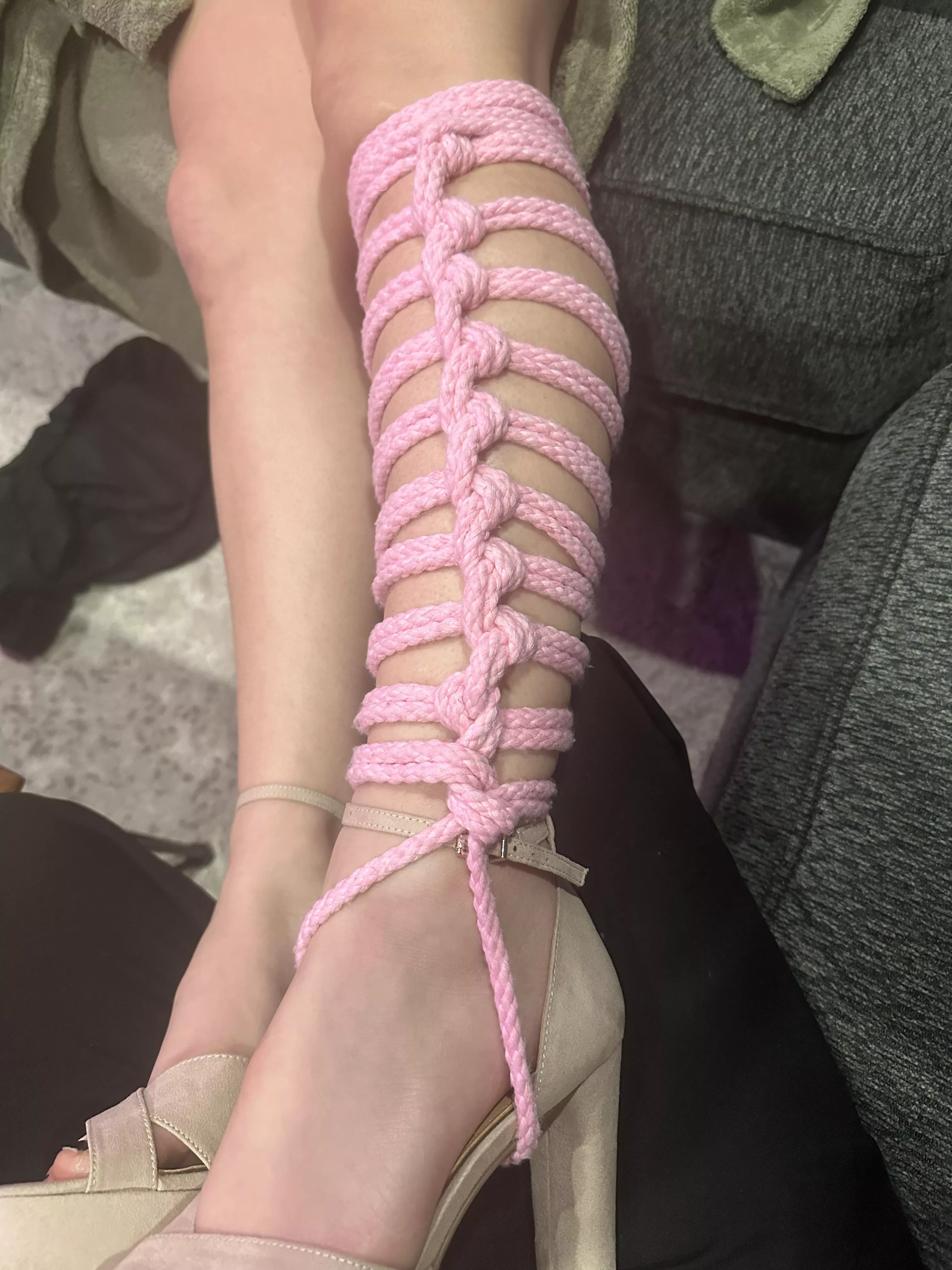 Leg bind posted by AssociationJust3975