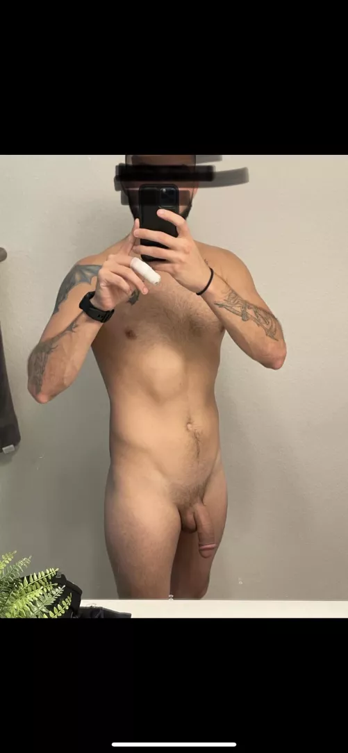 (M) I’m ready to be rated by Gmunguia2428
