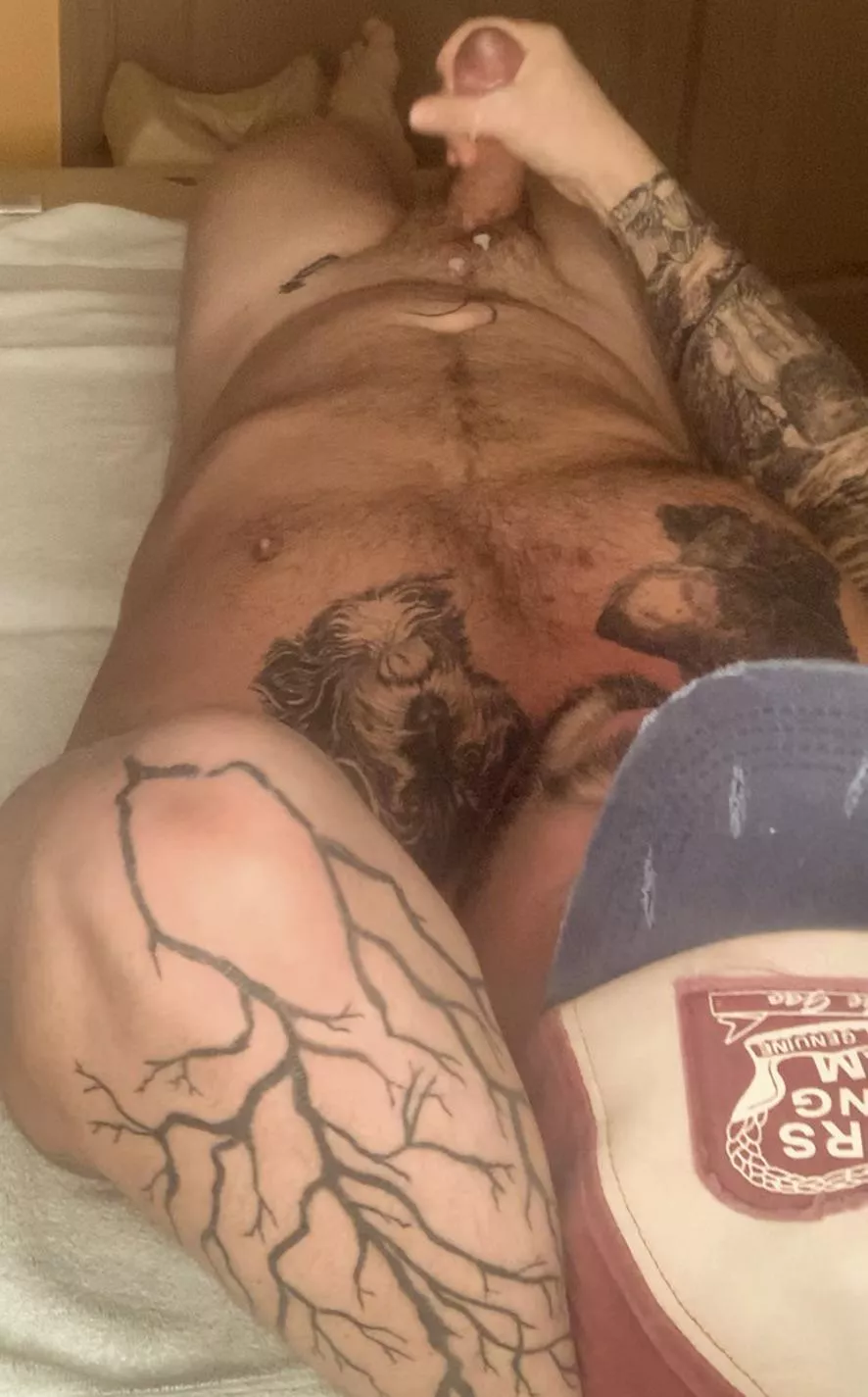 Married and cumming (40) posted by Anonymuss11