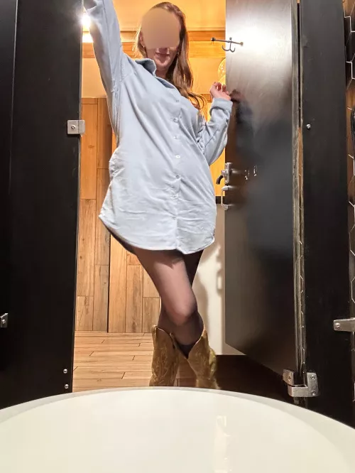 Out with Boyfriend while hubby is home with the kids. Wanna be boyfriend #2 by sexylovebug85