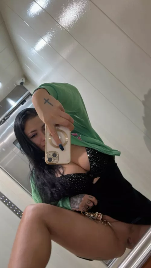 Special delivery by iOmegaNemesis