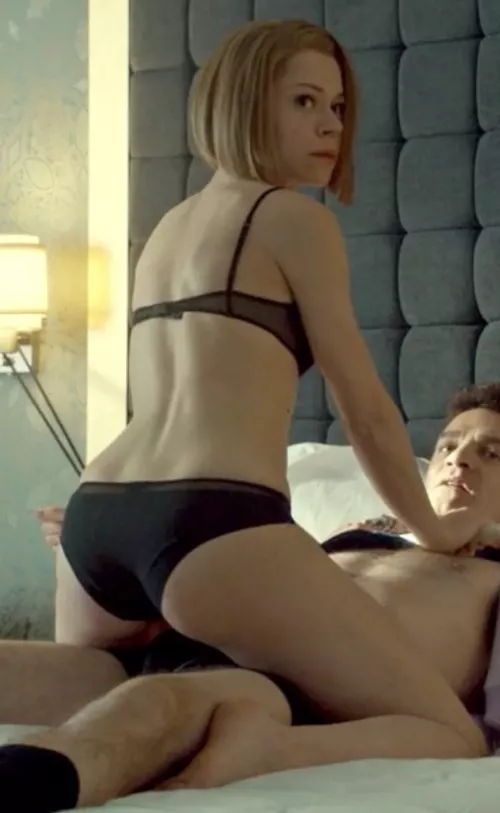 Tatiana Maslany by Icantmakeausername27