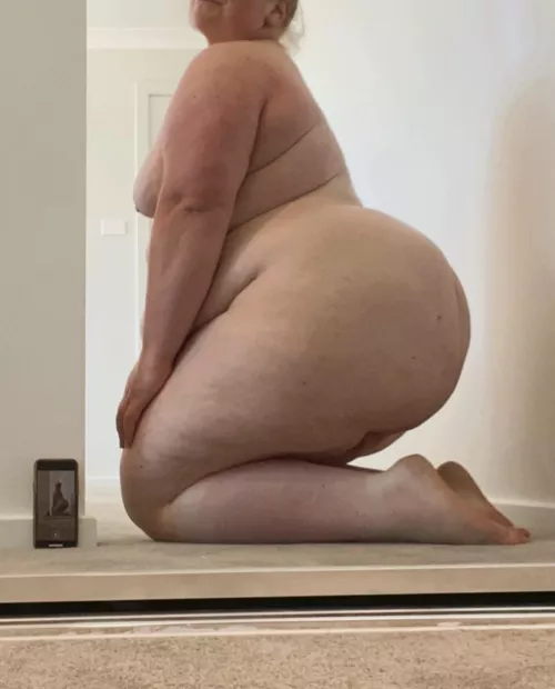That side view. Gets me every time 🥵 by bbwamazon