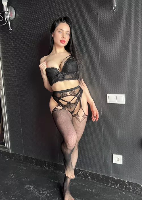 Waiting for my vampire by bridalpyelitis799