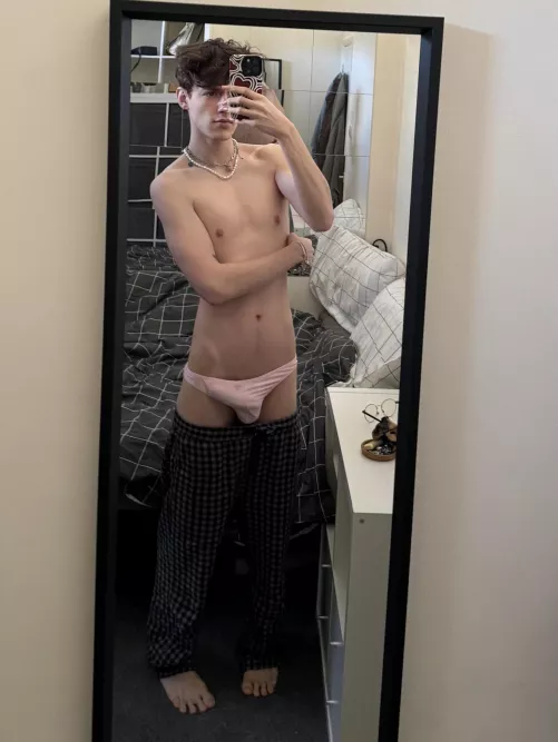 (22) Does pink suit me? by SundadZ