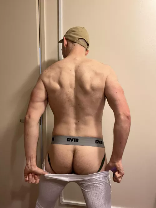 36 m self image, wishing I was hairier  by Fosterfarms1987