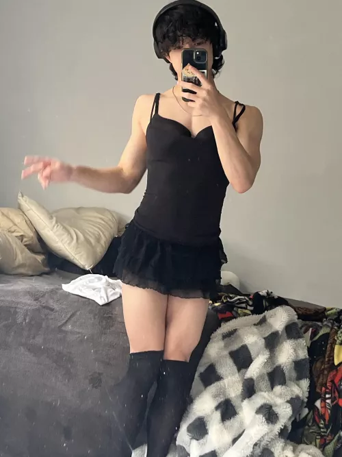 5’2 pretty kitty😸😸 by chiya-jade