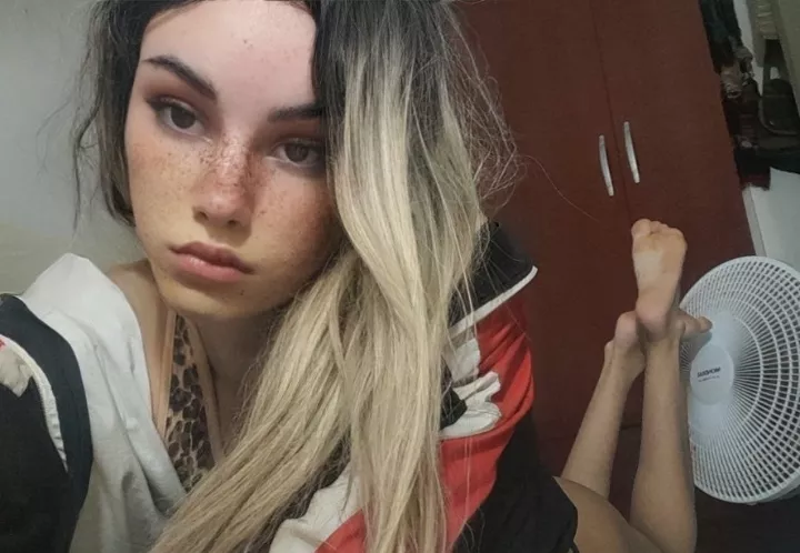 Back in my room like a girl posted by raqueliz