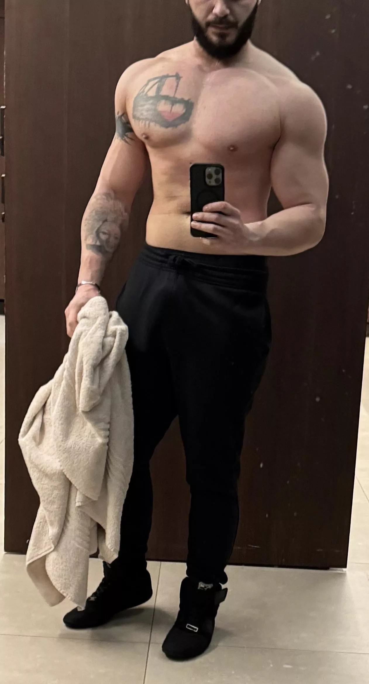 Can’t go commando even on black pants posted by albish