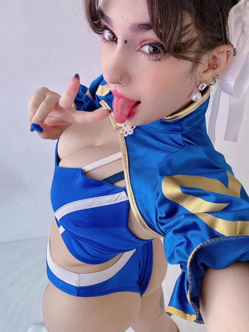 Chun-li by Yukarinchuu  by Nezumipyon