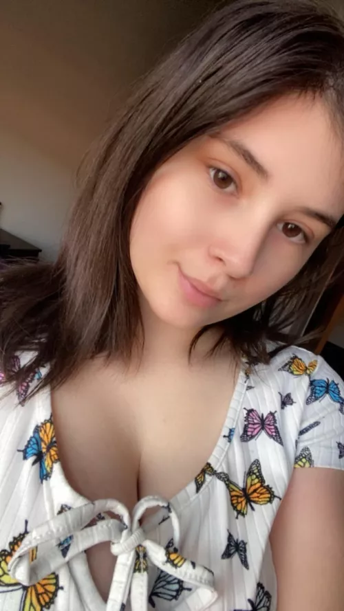 do I give you butterflies  by xJanay