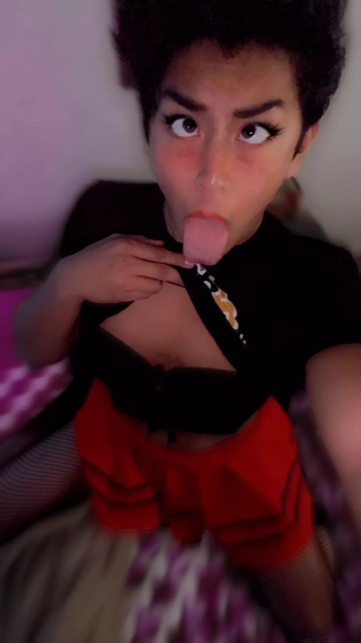 Do I look slutty?  posted by sissiest500